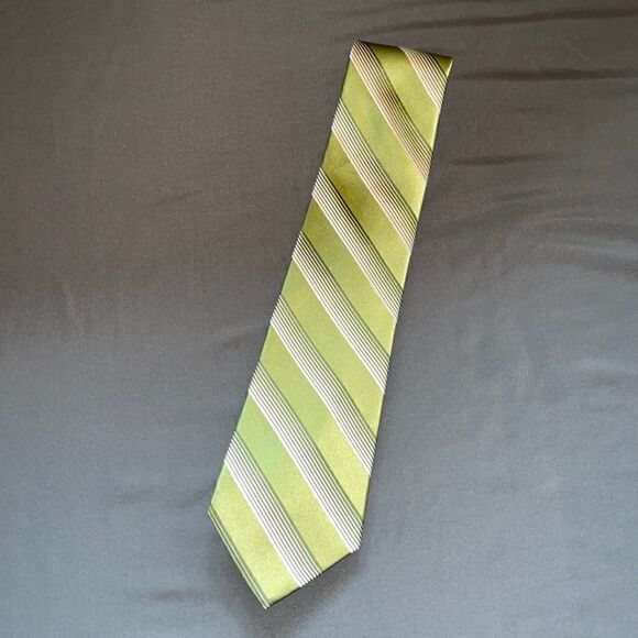 Croft & Barrow Green Striped Silk Tie - Picture 1 of 3